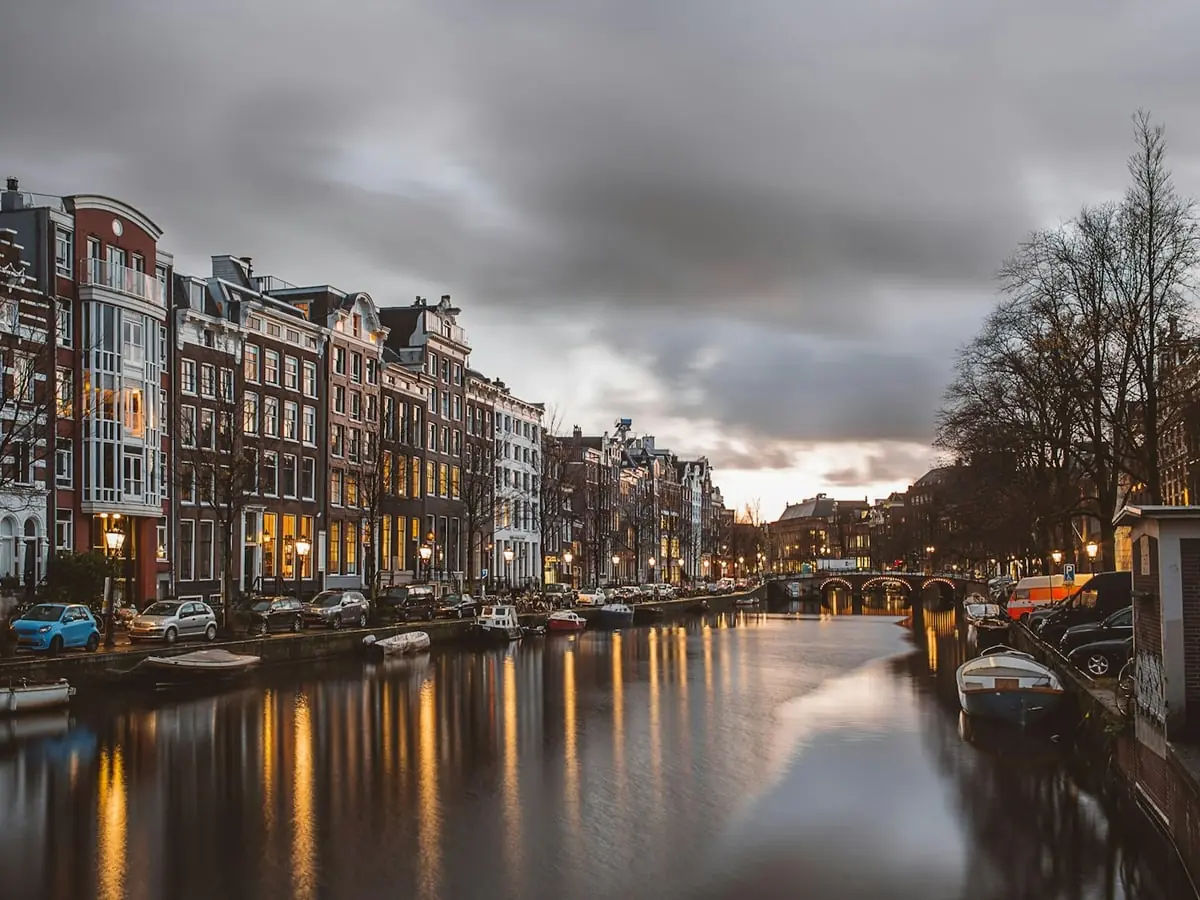 Amsterdam Canal Cruise - Classic 1 Hour Tour